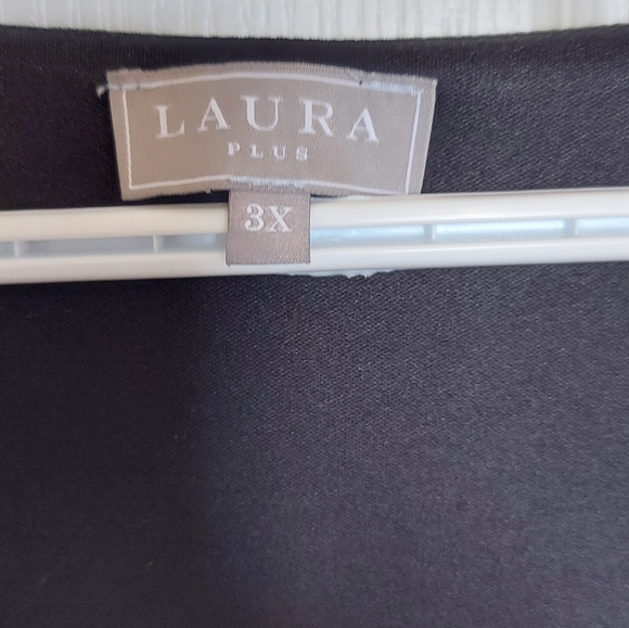 064. PALM PRINT LAURA TOP! - Picture 2 of 4